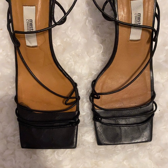 MIISTA Strappy Square Toe Sandal ๐ค - Picture 5 of 9